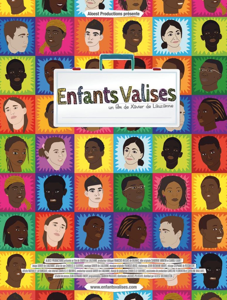 enfants valises - affiche